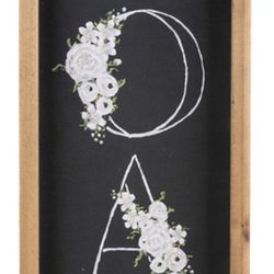 Farmhouse Bathroom Wall Decor Set – “Soak & Relax” + Floral Tub Art