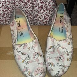Toms