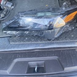 2022 Toyota Camry Left Headlight