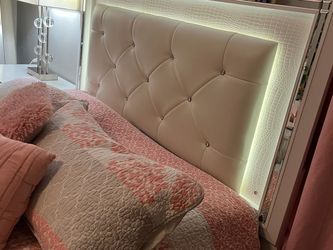 Queen 3 piece bedroom set