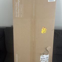 Samsung 32’ Monitor 