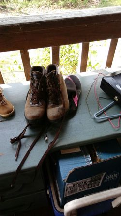 Gore tex boots size 7