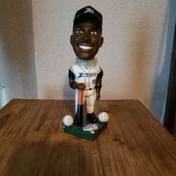 NEW McGriff #29 BOBBLEHEAD RAYS