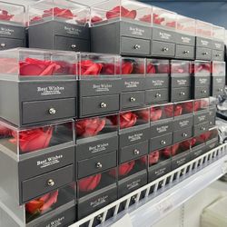 Elegant Rose Jewelry Box – Perfect for Gifting & Keepsakes 🌹