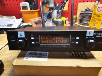 Innopow WM-333 UHF Wireless Microphone Receiver