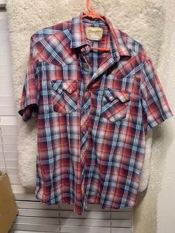 Men’s Wrangler Red/ Light Blue Short Sleeve Button Down Shirt Size XL