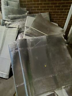 Double reflective insulation radiant barrier free