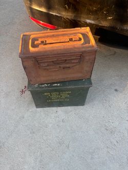 Vintage US Military Metal Ammo Box