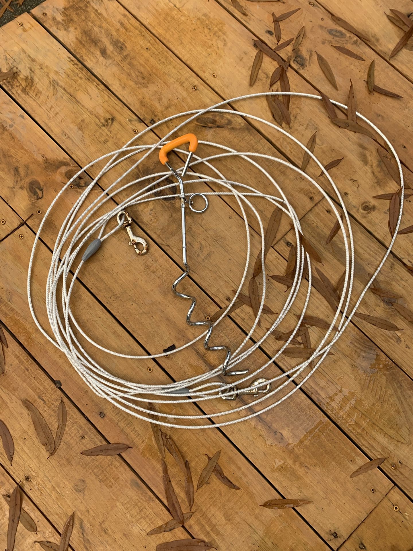 EveryYay Grounded Spiral Stake & 40’ Reflective Tie Out Cable