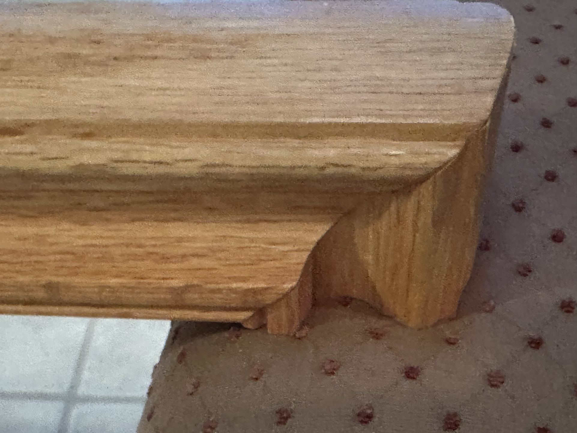 50.00 - 9’ Solid Oak Hand Tail With Light Golden Oak Stain