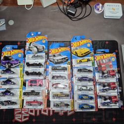 Hot Wheels And Display Cases 