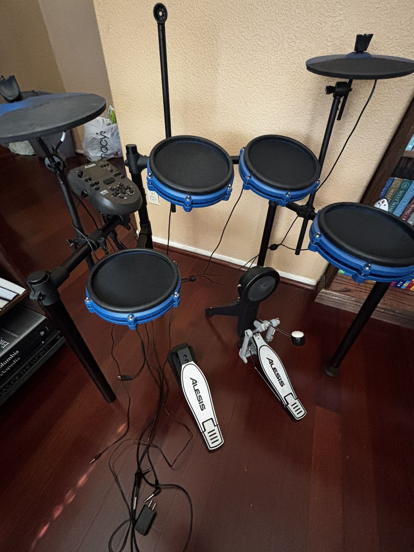 Alesis Nitro Mesh drum kit
