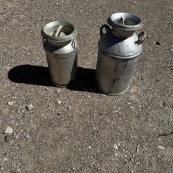 Antique 2 heavy duty metal milk jugs, sell as is, price for both $180, pick up West 79912