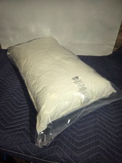 King Size DOWN ALTERNATIVE pillows individually wrapped