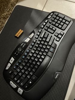 Logitech MK550 Wireless Wave K350 Keyboard