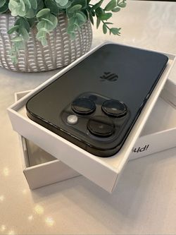 Space Black iPhone 14 Pro 256GB UNLOCKED FIRM