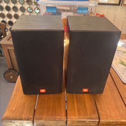 JBL M5 Bookshelf Speakers (Pair) – Excellent Condition