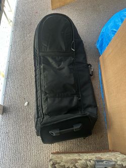 Golf travel/storage bag with wheels