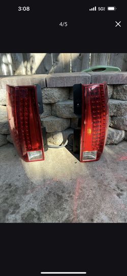 Escalade tail lights