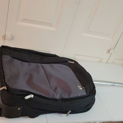 HP Computer Roller Laptop Bag With Wheels Converts To Backpack 