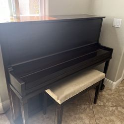 Piano For sale