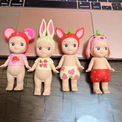 Strawberry Sonny Angel Trade 