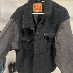 Levi’s Sherpa Trucker Jacket