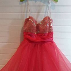 Beautiful girls prom homecoming dress size 1 


