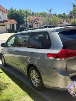 2011 Toyota Sienna XLE — 8 Passenger