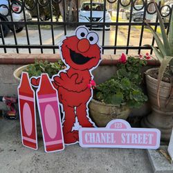 Elmo Props 