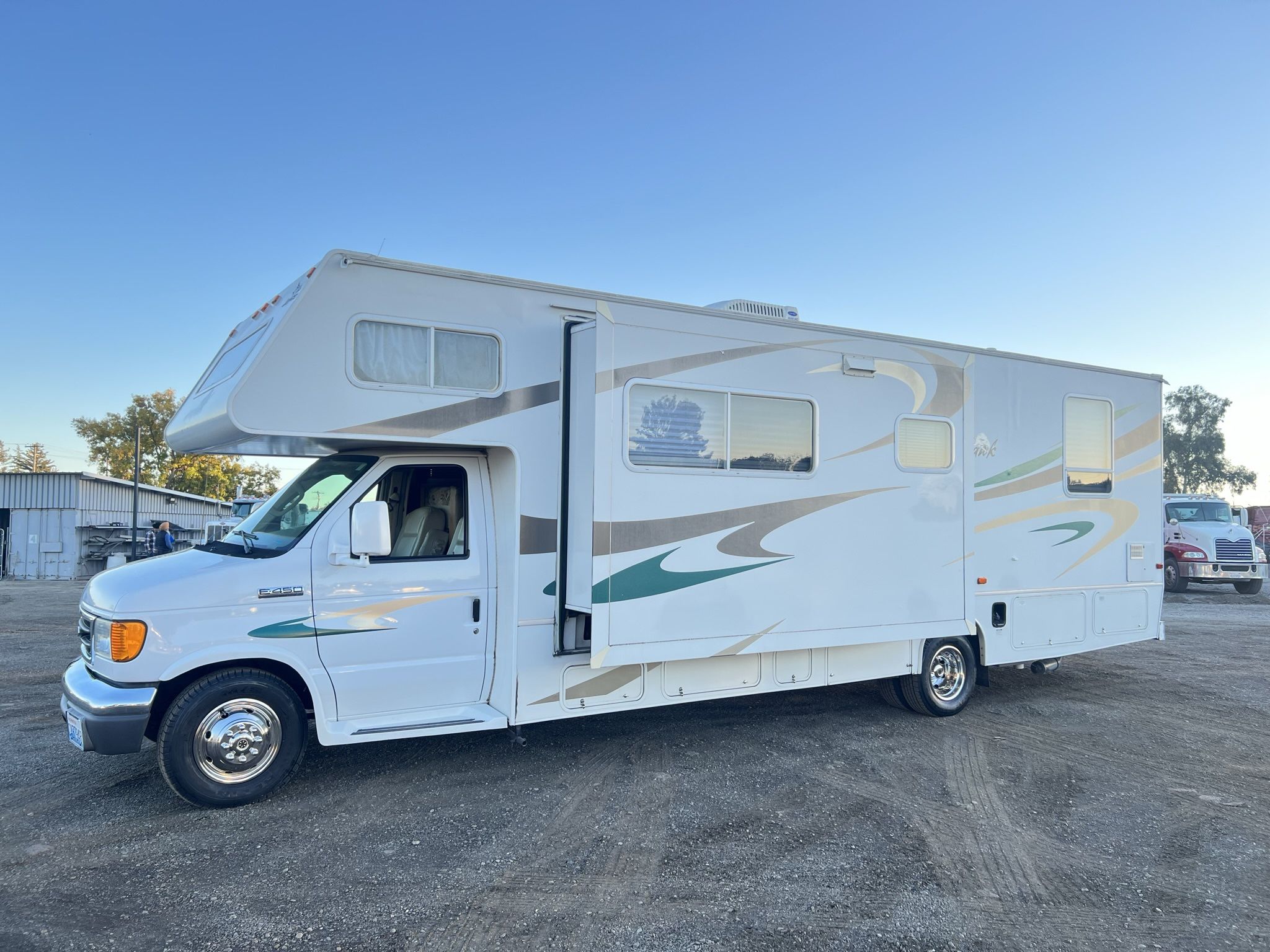 2007 Jayco Greyhawk 30GS Double-Slide