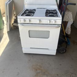 GE Gas Stove