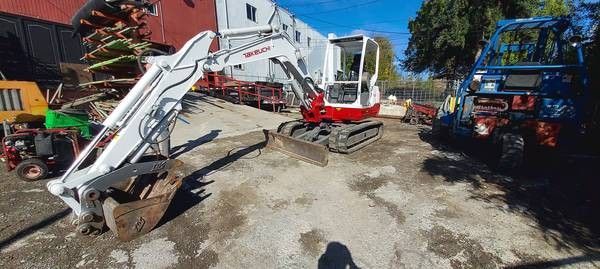 Takeuchi TB 250 Excavator