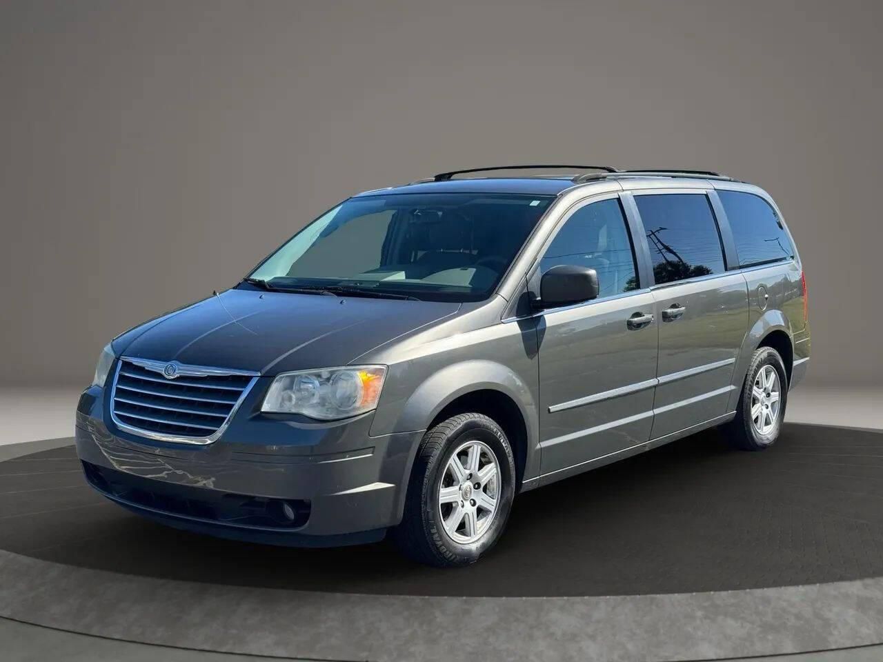 2010 Chrysler Town & Country