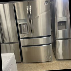 Frigidaire gallery refrigerator with four doors