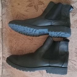 Men's Born Brand Boots Size 11