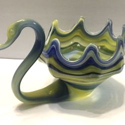 Vintage Sooner Slag Glass Swan Vase 10” x 7”
