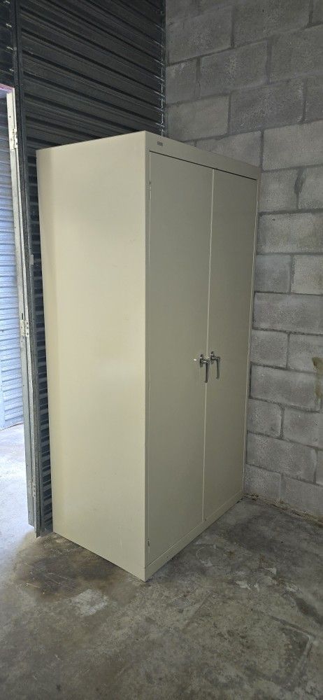 Lateral File Cabinet 