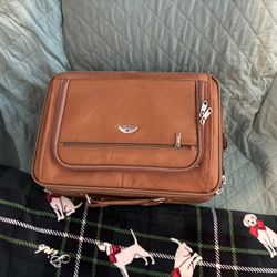 Leather duffel bag
