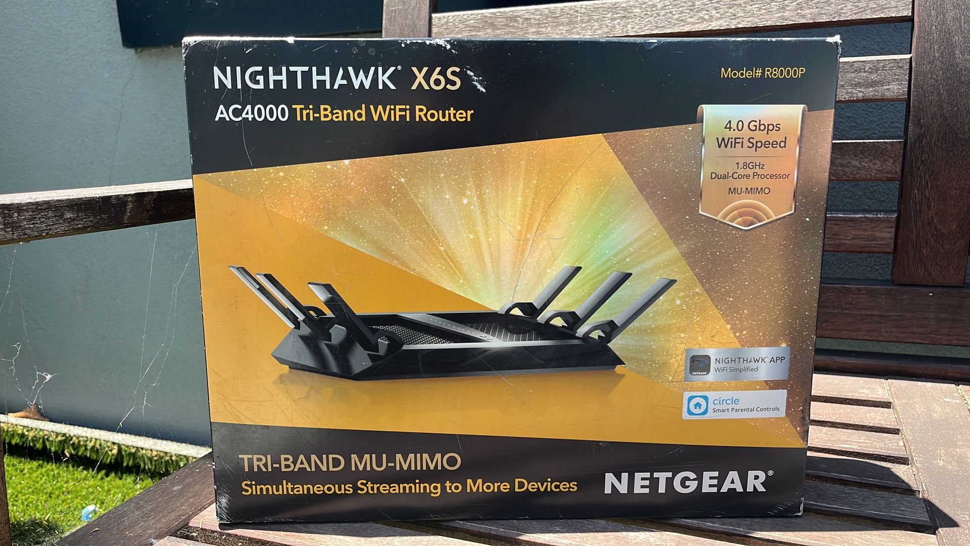 NETGEAR Nighthawk X6S AC4000 Tri-band WiFi Router