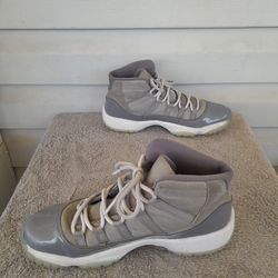 Cool Grey' Air Jordan 11  Size 5Y