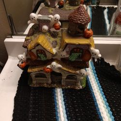 Haunted house Candle holder