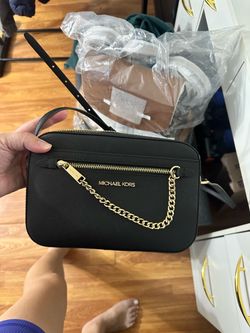 Micheal Kors crossbody