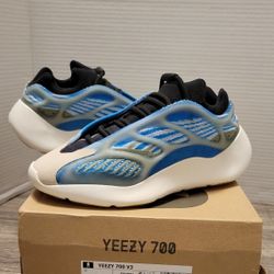 Yeezy Size 5
