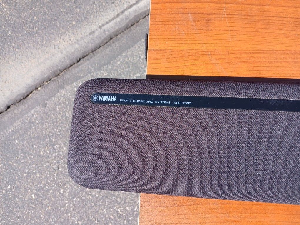 Yamaha SOUND BAR (ATS-1060)