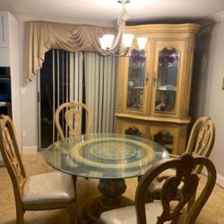 Dinning  Room  Set
