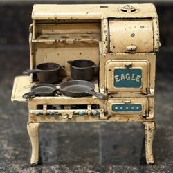 Antique Hubley Eagle Salesman Sample Cast Iron Stove