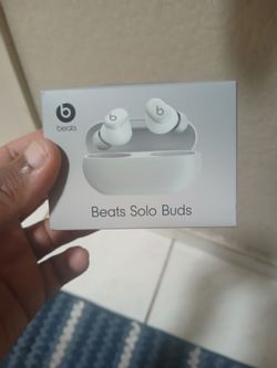 Beats Solo Buds