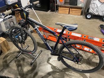 Specialized Rockhopper 17 - medium