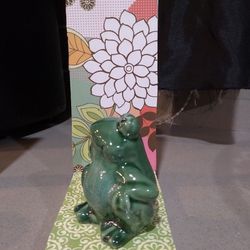 Decoupage Bookend A Ceramic Frog  $5 